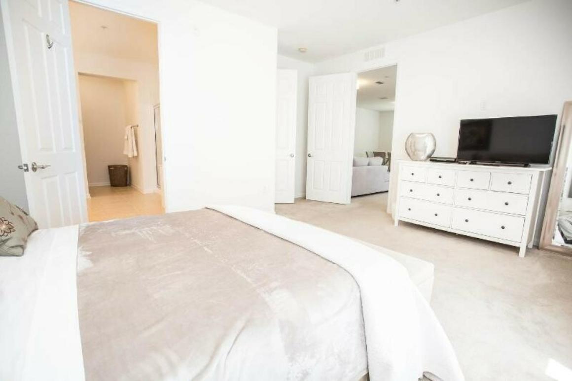 Modern Vacation Apartment With A Lake View At Vista Cay Resort Vc4816 Orlando Exteriör bild